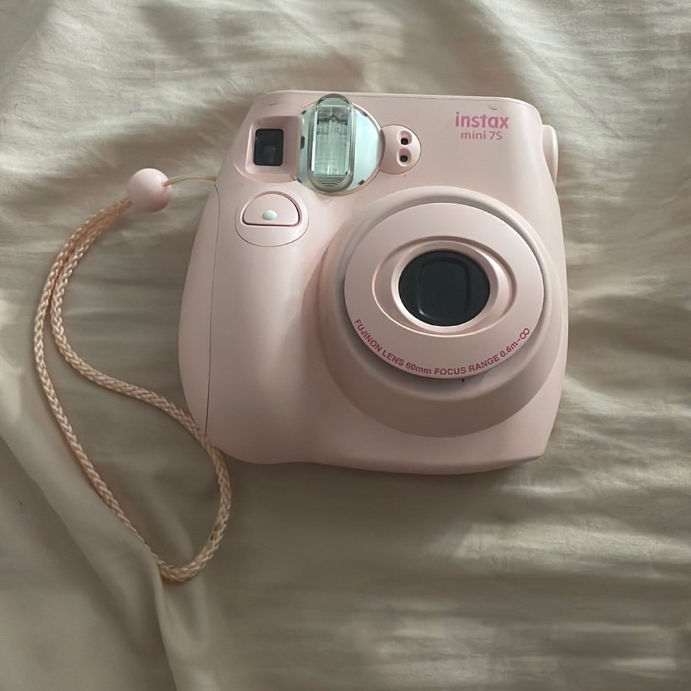 instax mini 7S polaroid camera